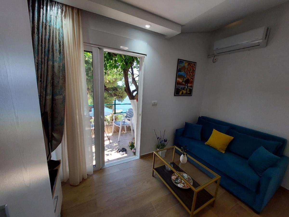 The Sun House Apartment Sarande Exterior photo